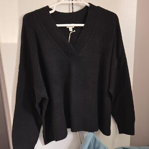 a.n.a Women's Black V-Neck Sweater